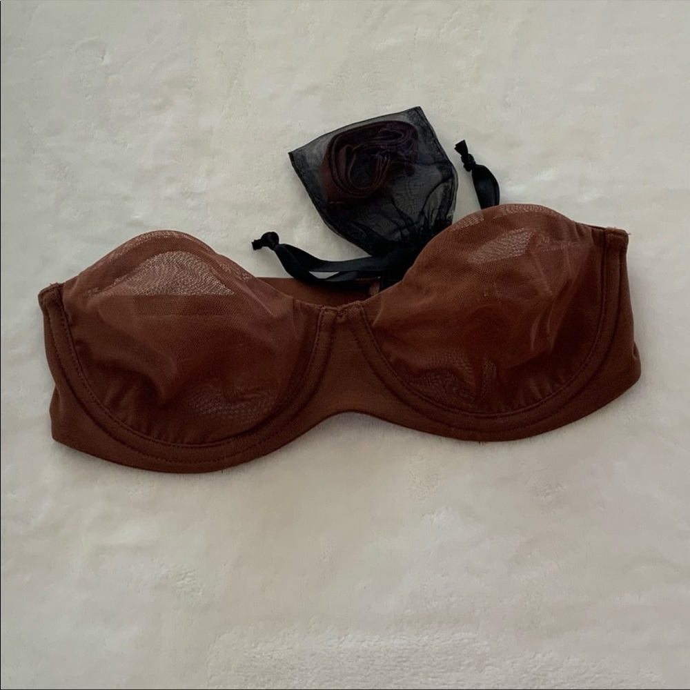 🛑SOLD🛑SKIMS bra strapless mesh underwire bronze size 32B - Picture 2 of 10